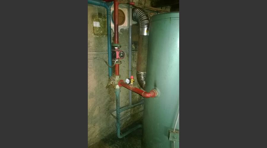 Remplacement d'une chaudière fioul par une chaudière gaz à condensation.